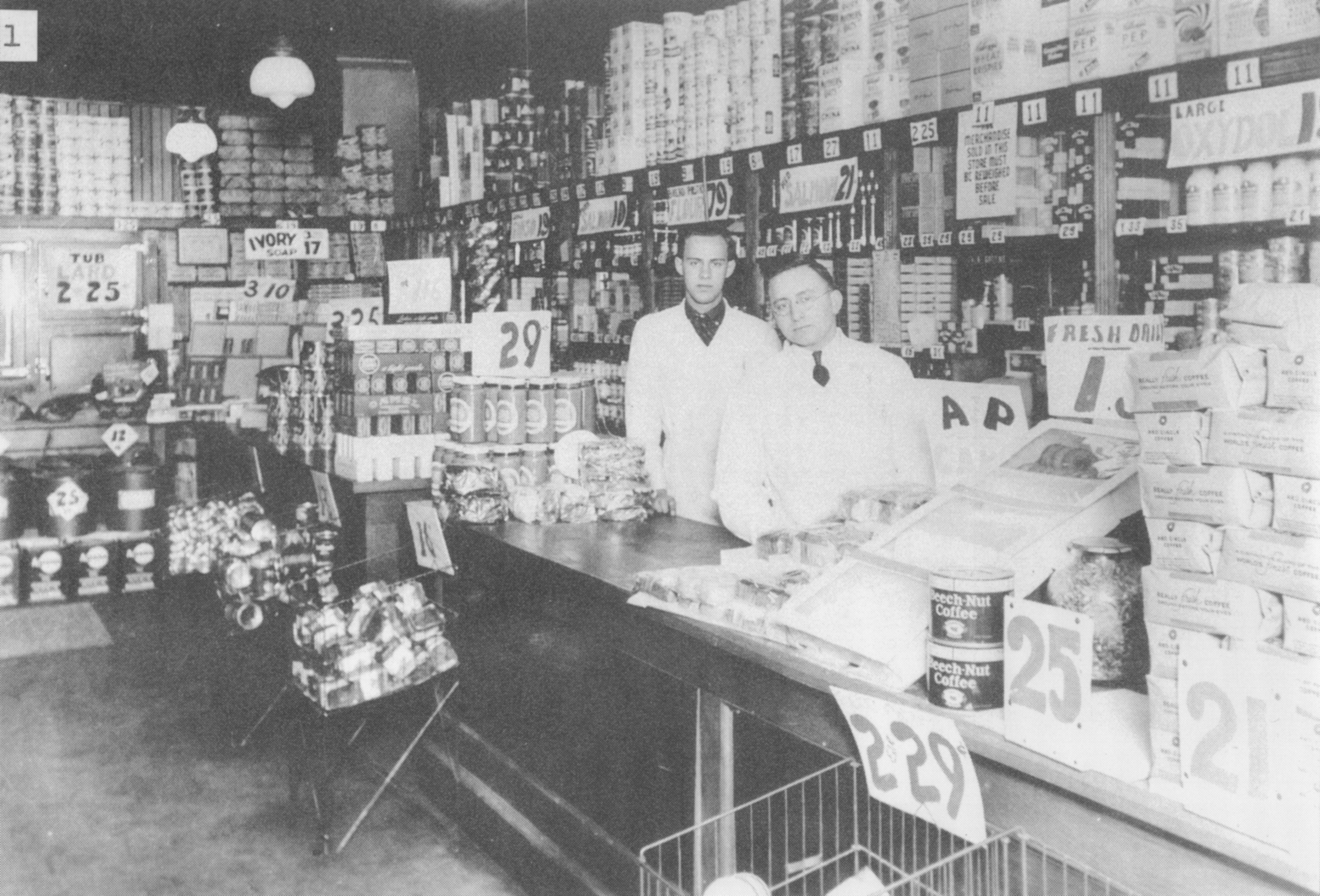Inside the A& P Grocery Store in Carthage