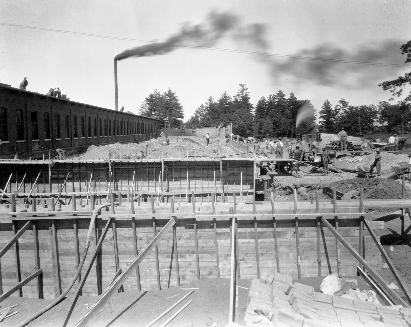 Construction of Imperial Paper Company Mill in Plattsburgh