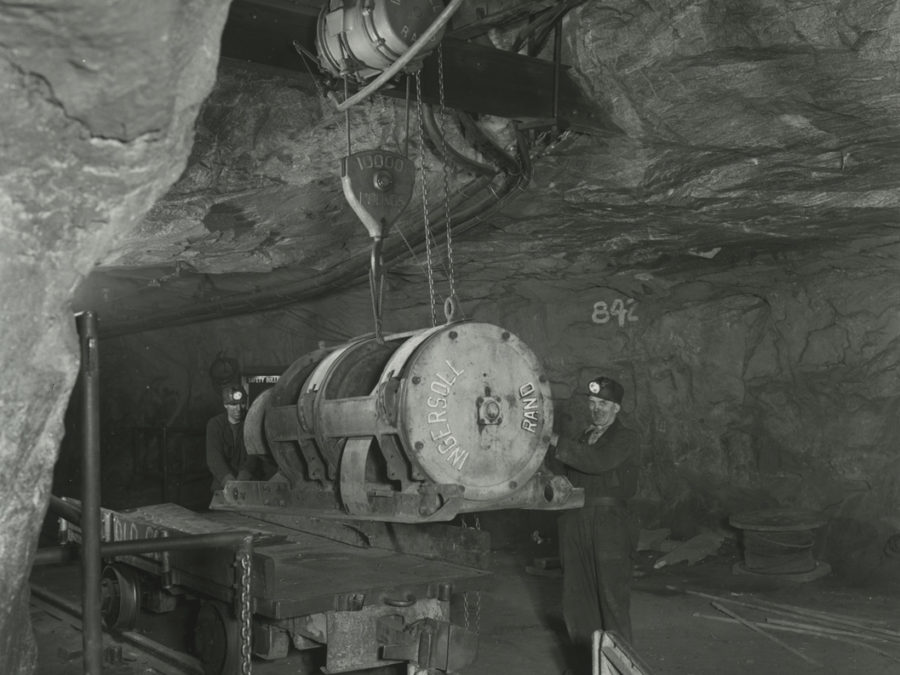 Looking down the Fisher Hill mine shaft inside Republic Steel mines in