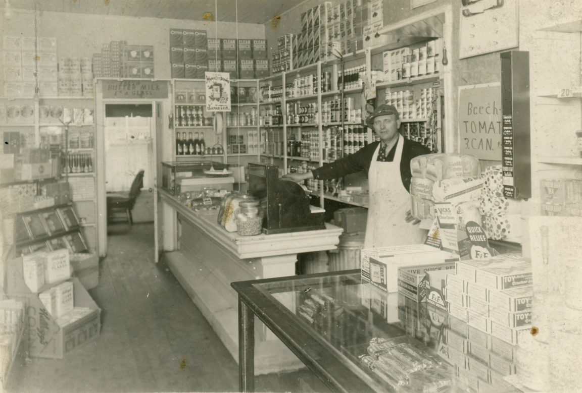 Grocery store and clerk in Heuvelton