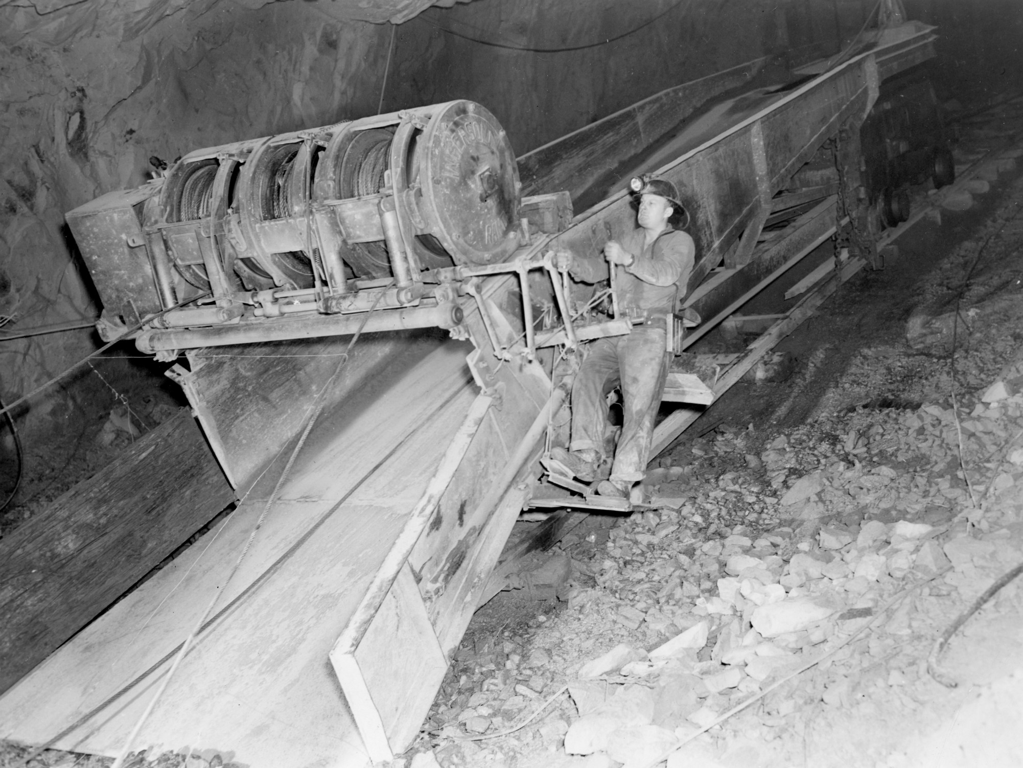 Operating a scraper slide in Republic Steel mine in Mineville