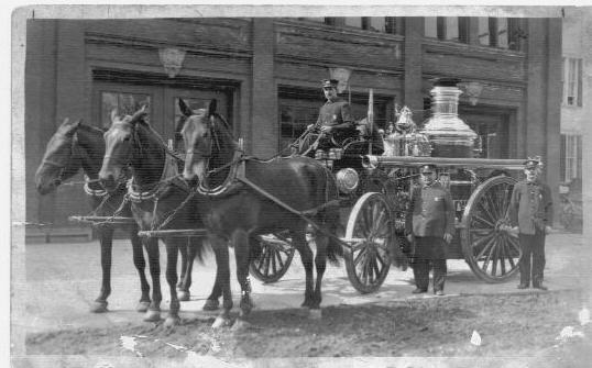 Horsedrawn steam fire-fighting engine in Watertown