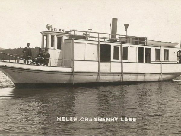 Steam boat Helen on Cranberry Lake