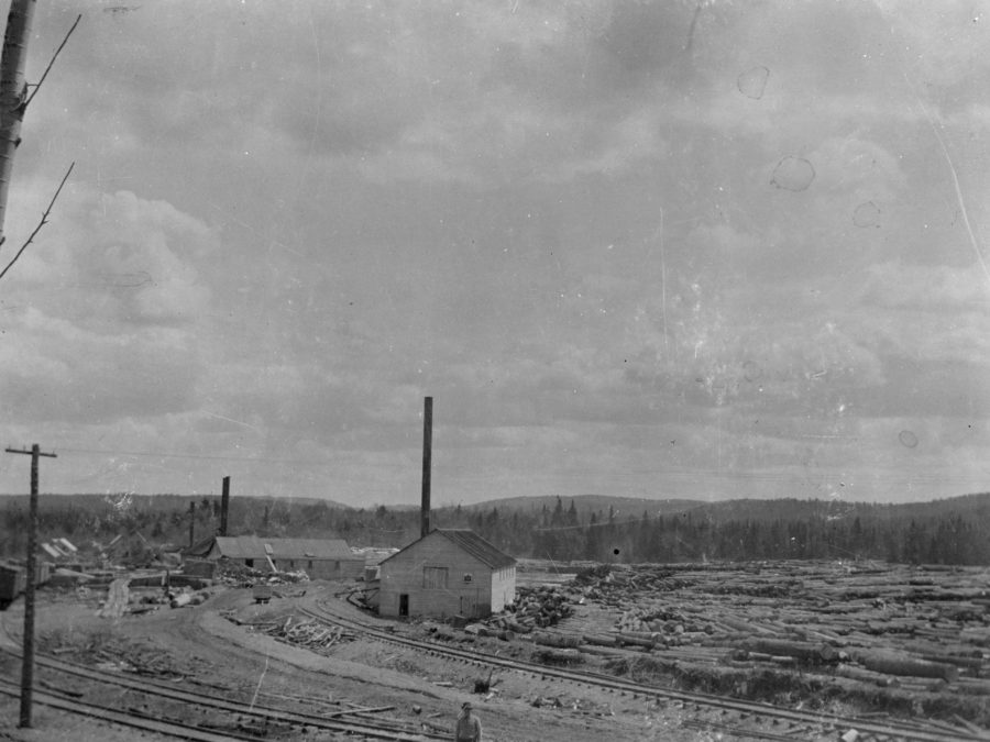 Fifth Lake lumber mill in Inlet