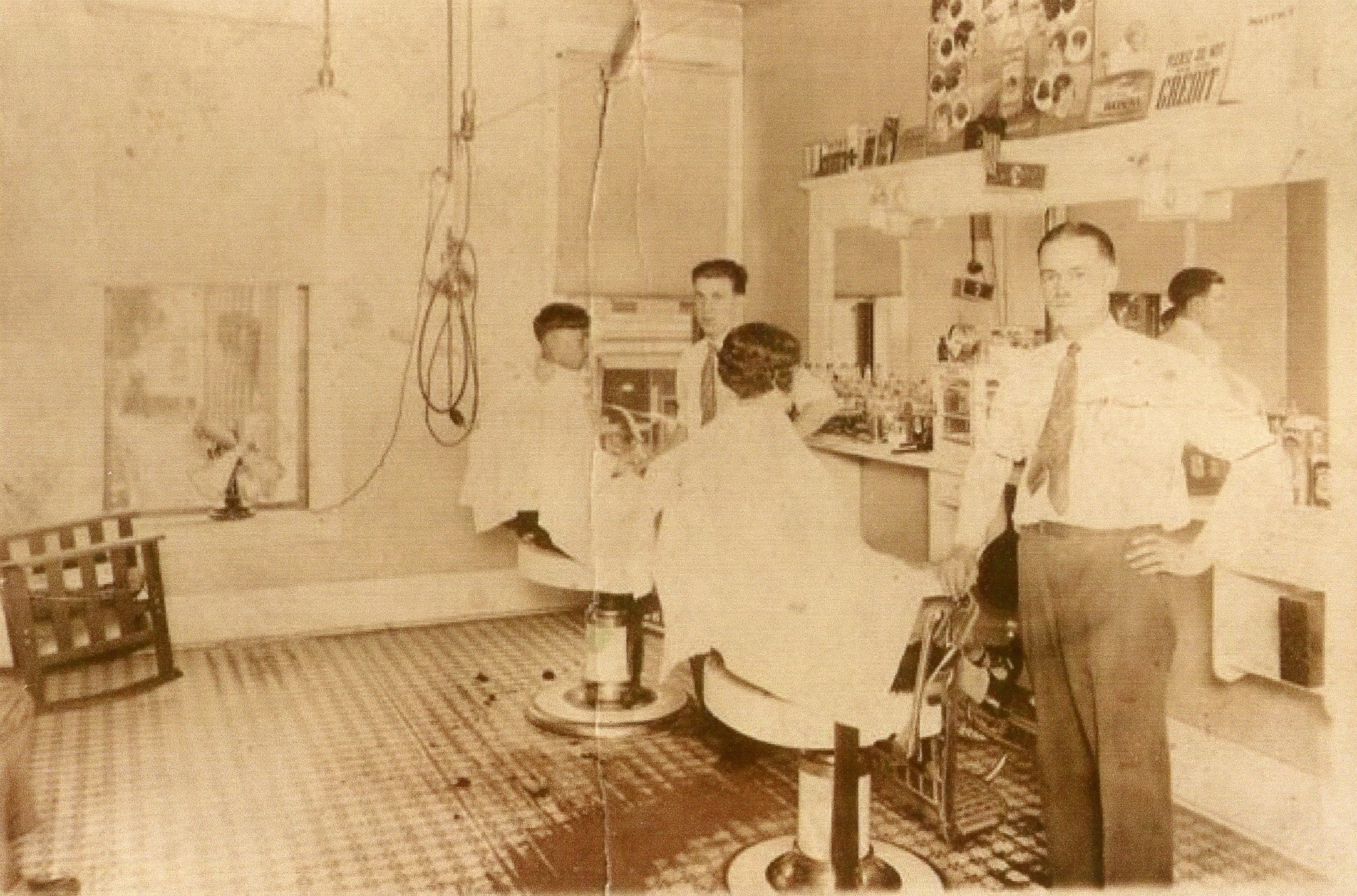 Ceylon Reed barber shop in De Kalb Junction