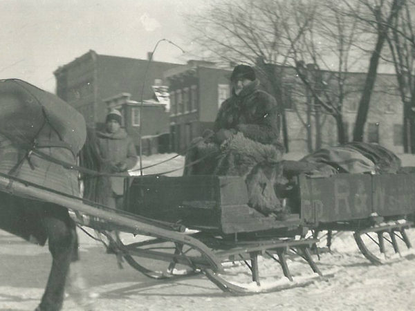 David O’Brien delivering mail by sleigh in Canton