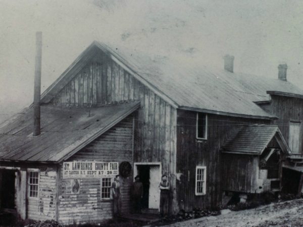 Cheese factory exterior at Pierce’s Corners in Macomb