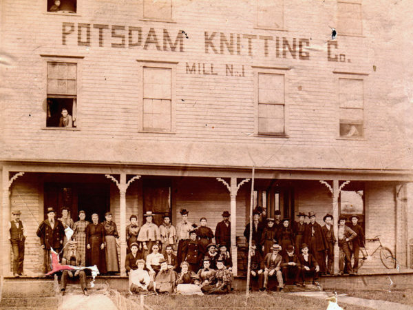 Knitting mill workers in Potsdam