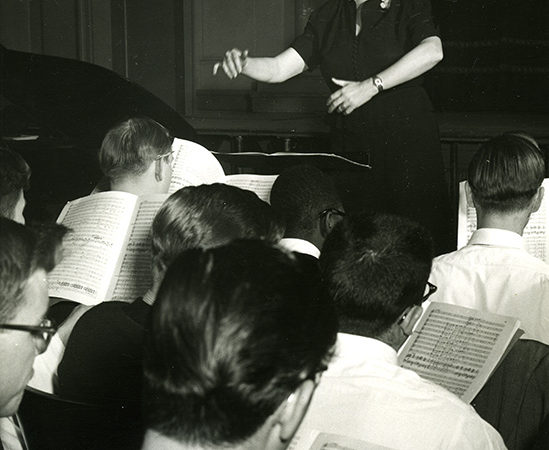 Helen Hosmer conducting SUNY Potsdam’s Crane School of Music chorus in Potsdam