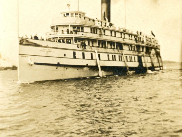 Steamboat on the St. Lawrence River near Hammond