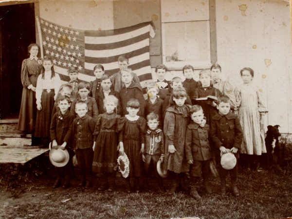 Class Photo at the Buck’s Bridge School in Potsdam