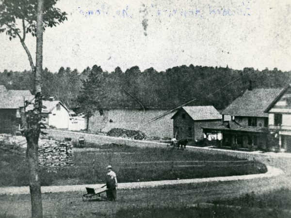 Post office corner in Long Lake