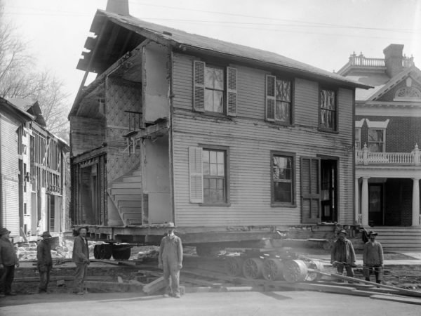 Moving Stanton House in Plattsburgh