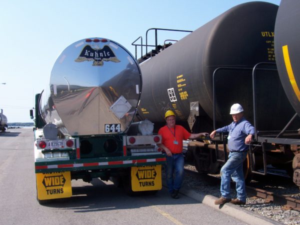 Seaway Bulk Services trans-loading chemicals in Ogdensburg