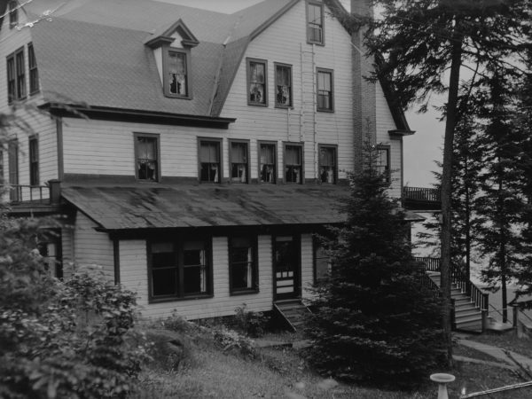 The Cliff House in Inlet