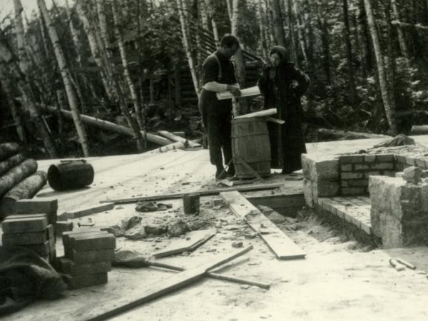 Construction of Camp Kee-o-Nek in Long Lake