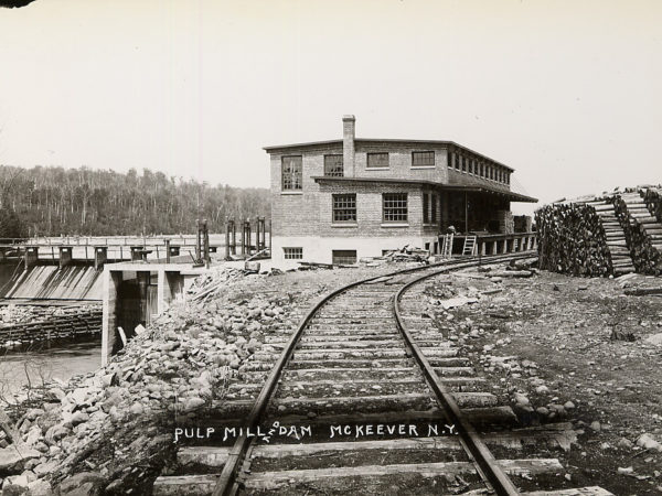 Pulp mill and dam on Moose River in McKeever