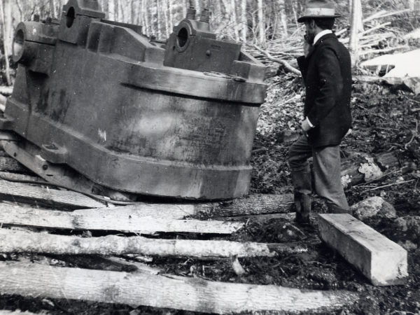 Moving mining equipment in Hamilton County