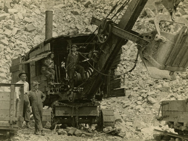 North River Garnet Company miners with steam shovel in North River