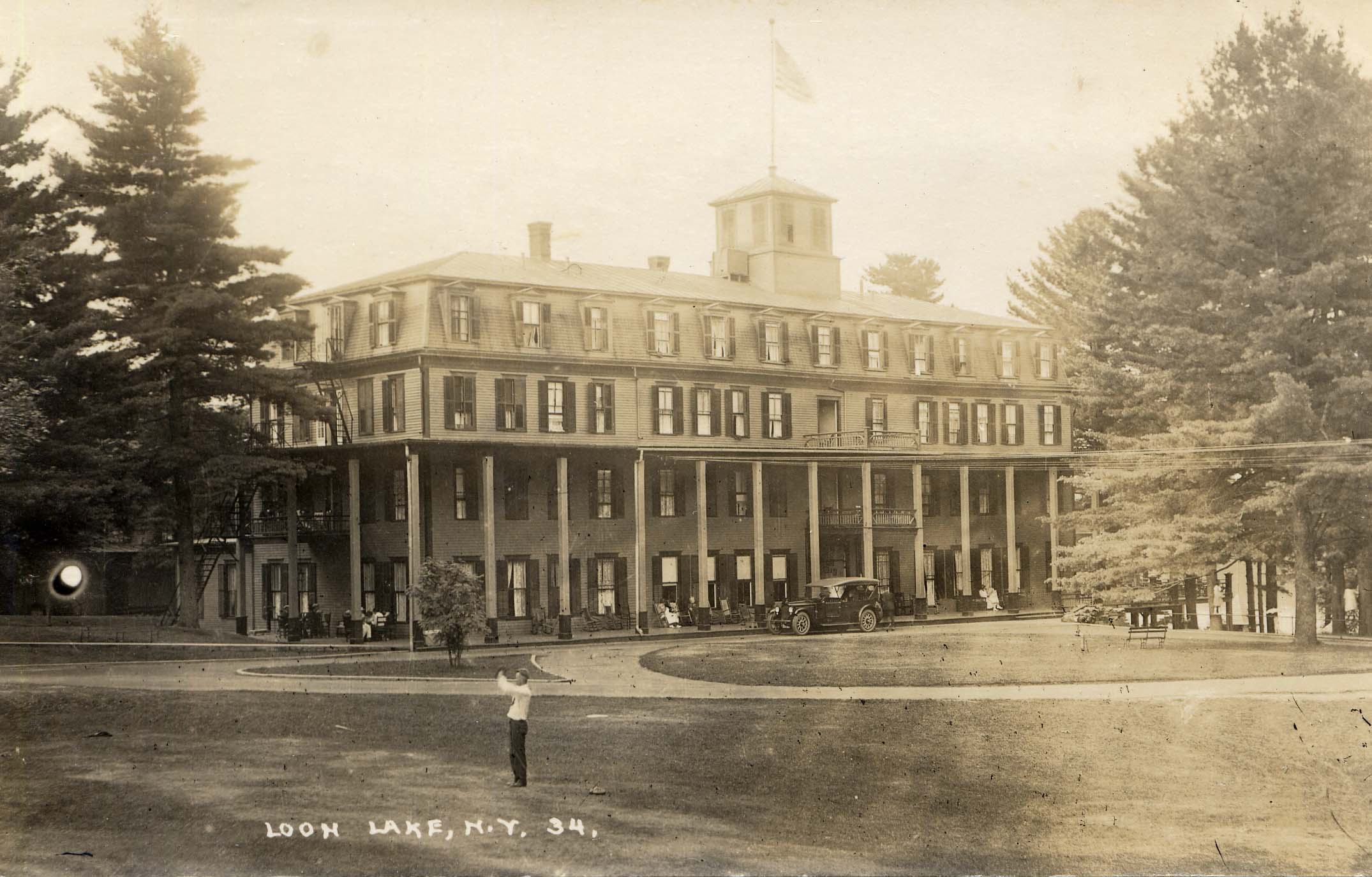 Loon Lake House Hotel in Loon Lake