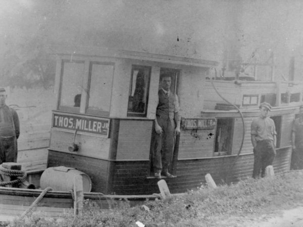 The Thomas Miller Jr. tugboat on the Champlain Canal