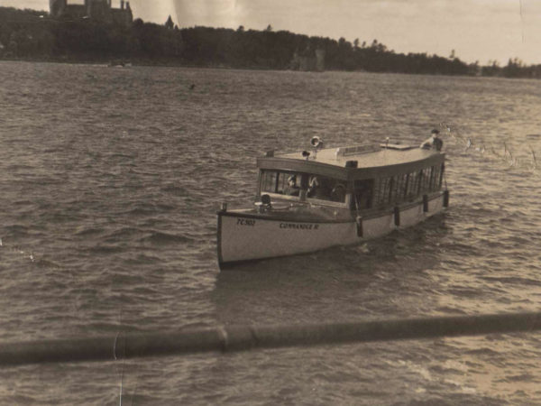 The "Commander III" Sailing away from Boldt Castle