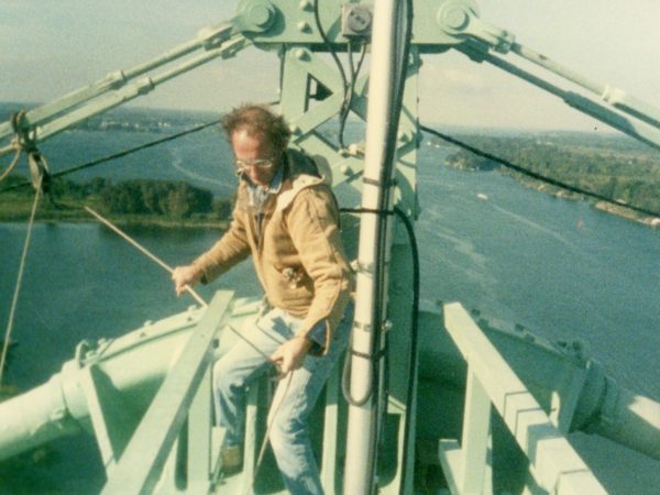 Changing the lights on the Thousand Islands Bridge