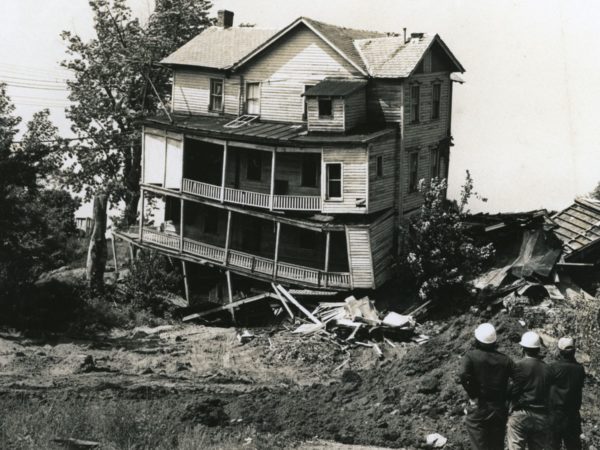 Demolition of multi-story building in Glens Falls